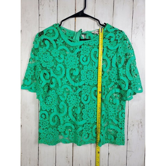 Nanette Lepore Green Lace Blouse Tie Back Women's Medium Short Sleeve Eyelet GUC - Picture 3 of 5